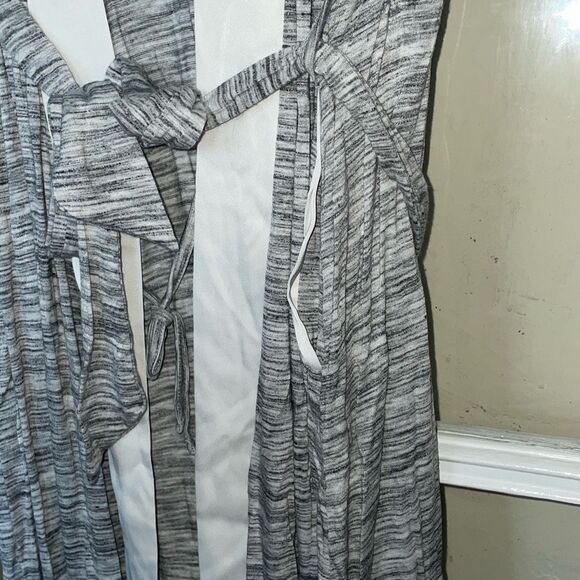 KB Kindred bravely grey white soft comfortable house robe small/medium - Picture 8 of 14